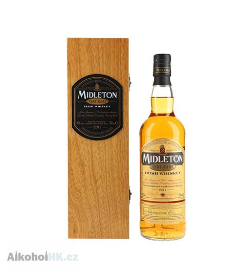 Midleton Very Rare 2017 + dřevěný box 0,7 l