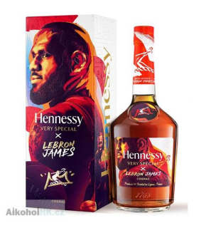 Hennessy V.S. v dárkovém boxu 0,7 l