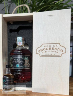 Ron La Progresiva 8 limitada 0,7l v dřevěném boxu + mini LP13